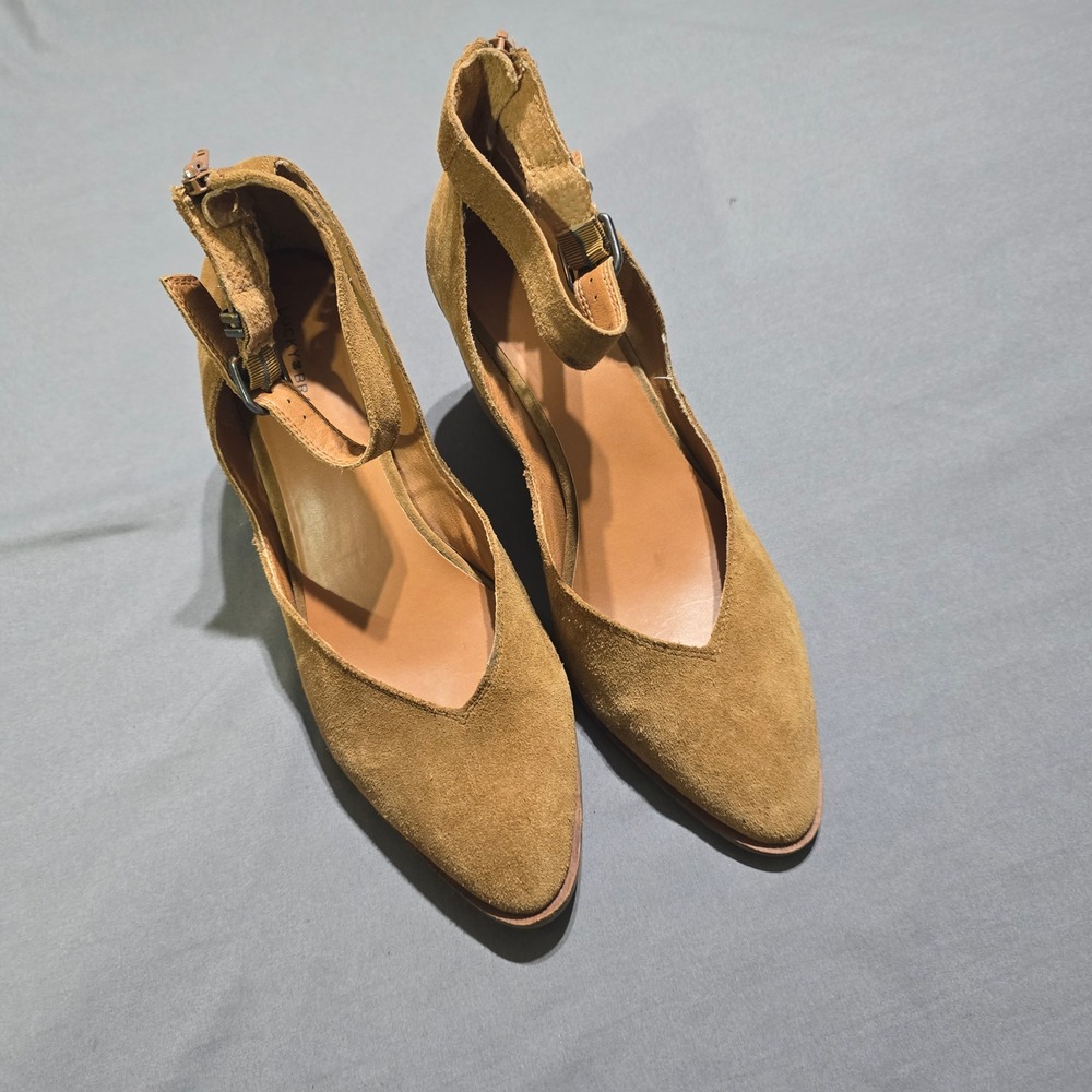 Lucky Brand Stephi Pump Women 11 Tan Suede Ankle Strap Block Heel Pointed Toe